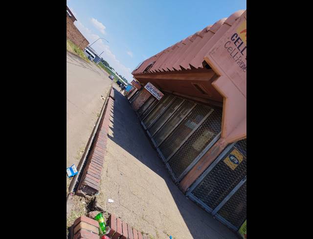 M² BUSINESS FOR SALE IN BOTLENG